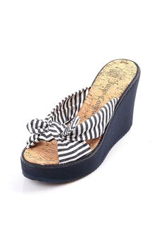 Обувь женская Шлепки JUICY COUTURE (J1066002/11.1). Купить за 4250 руб.
