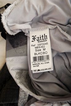 Одежда женская Капри FAITH CONNEXION (05F0245/11.1). Купить за 9750 руб.