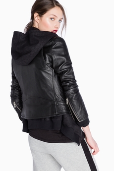 Одежда женская Куртка TWIN-SET (PS72AA/17.2). Купить за 31150 руб.