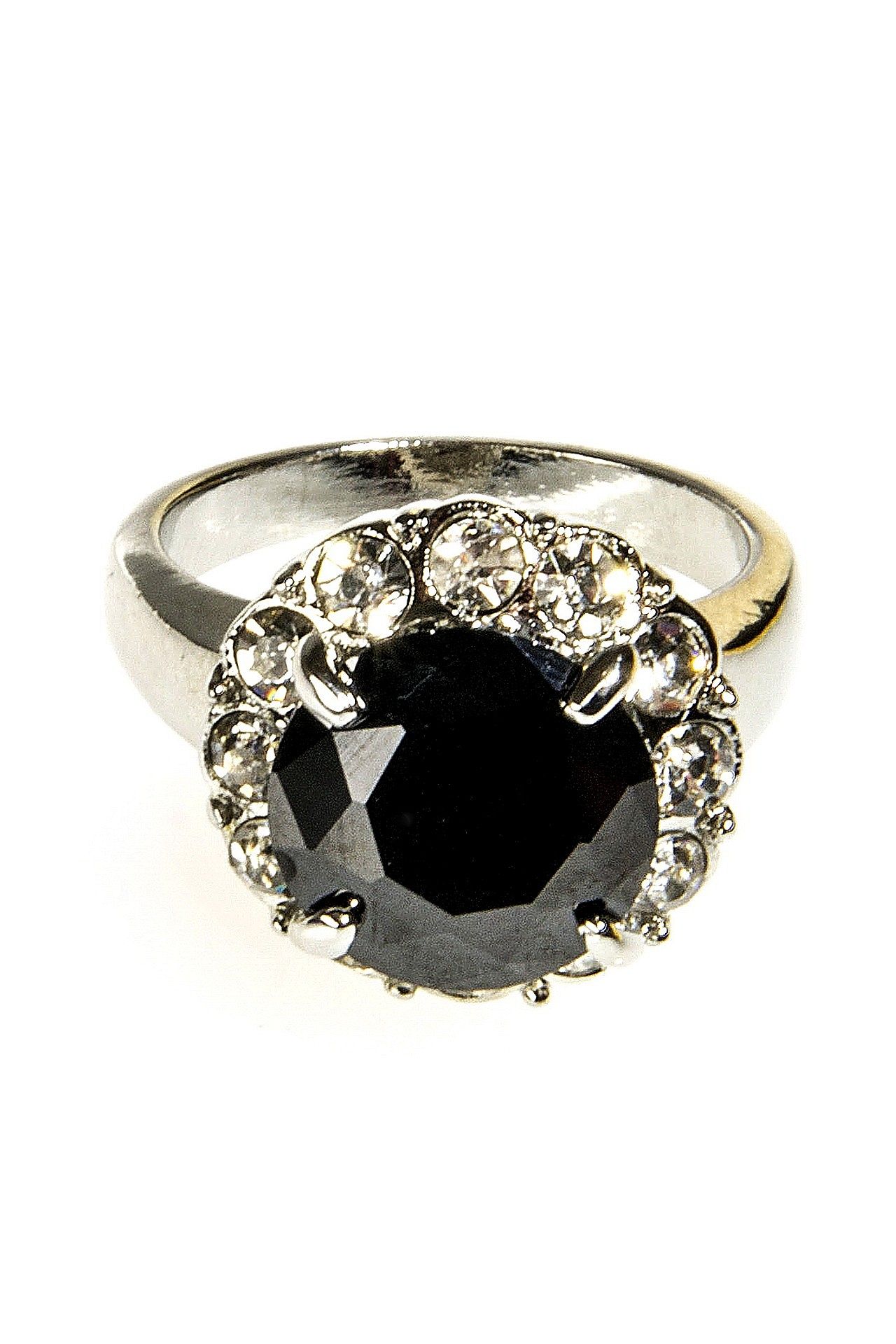 Кольцо с черным камнем женское