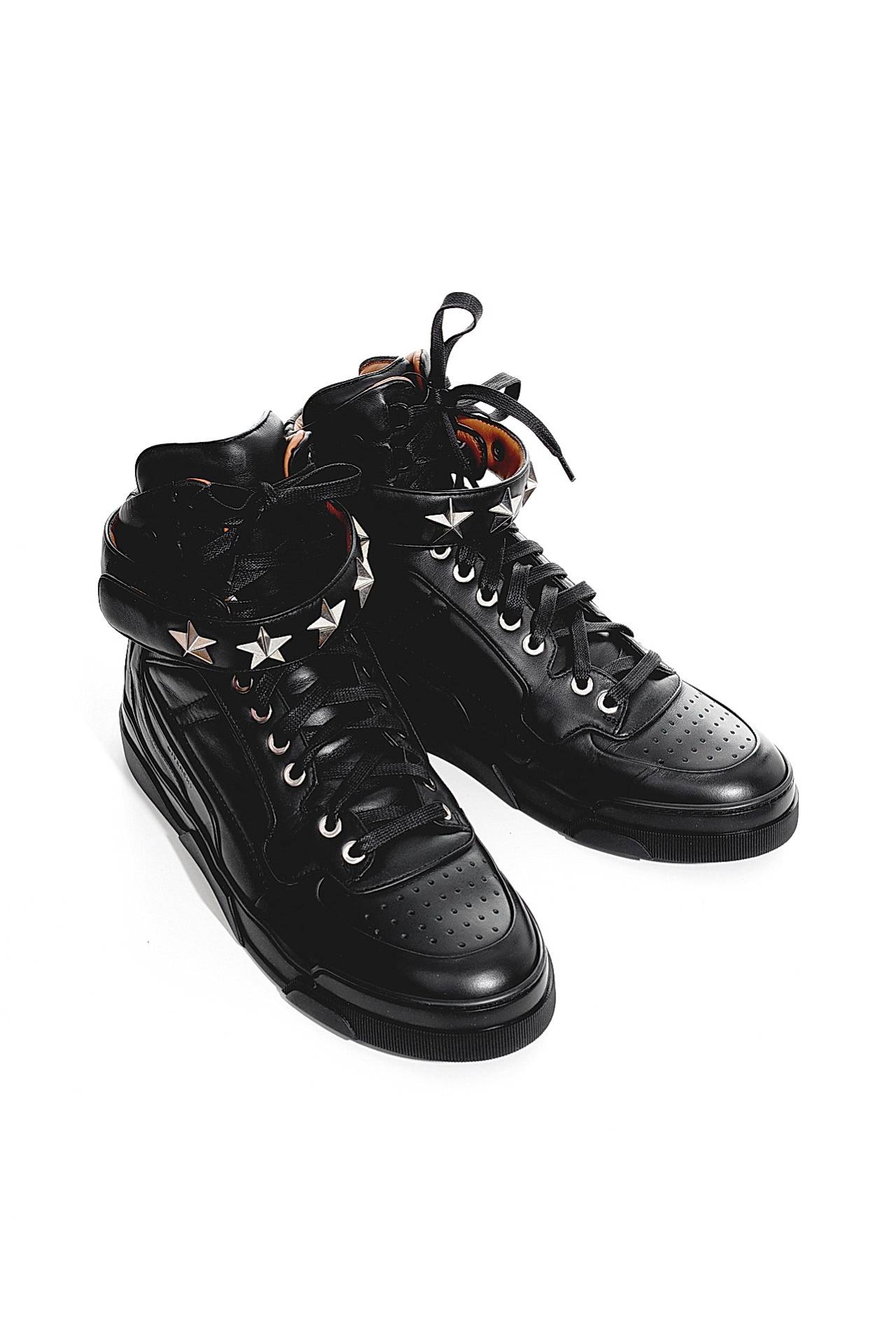 Обувь женская Кроссовки GIVENCHY (BE08034005/15.3). Купить за 49900 руб.